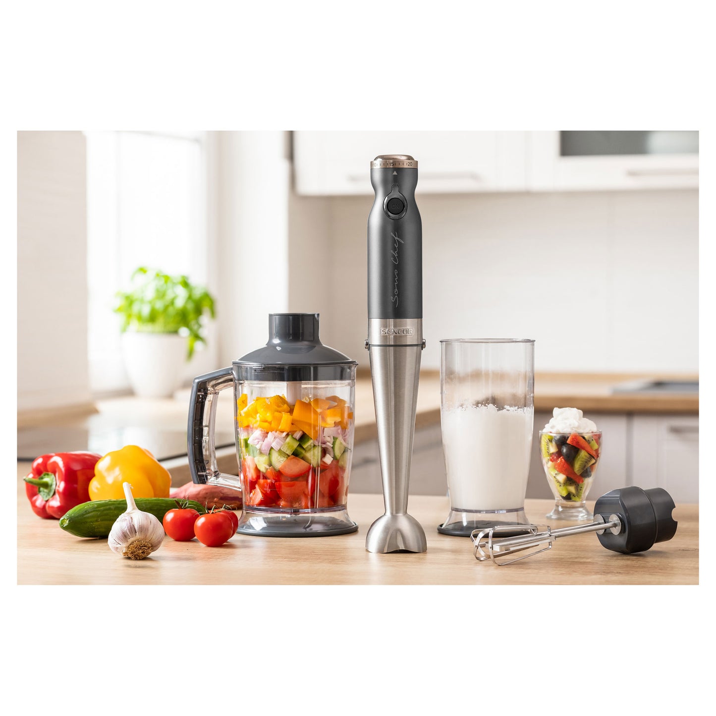Blender 4 u 1 700W