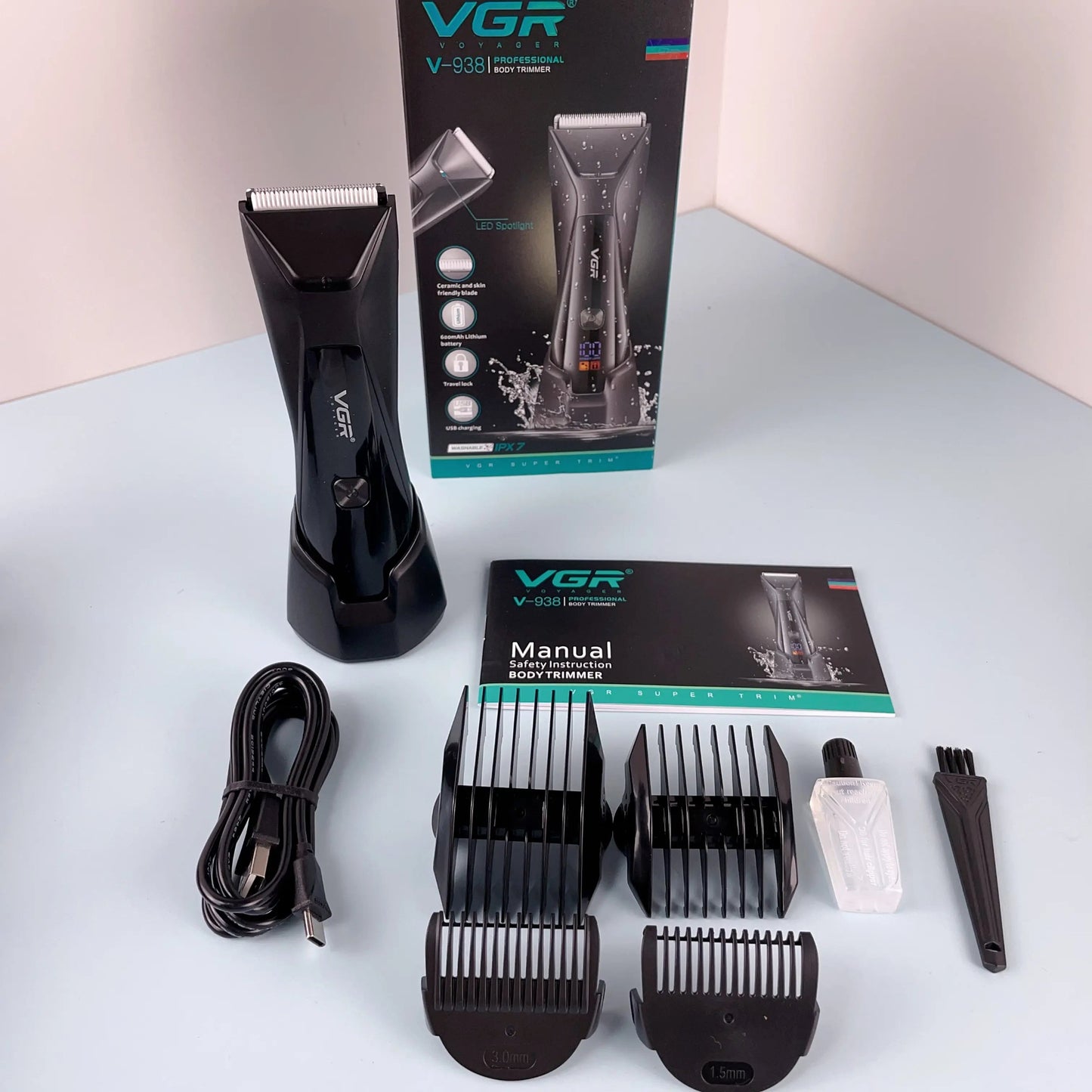 VGR V-938 trimer za telo kosu i bradu za muškarce