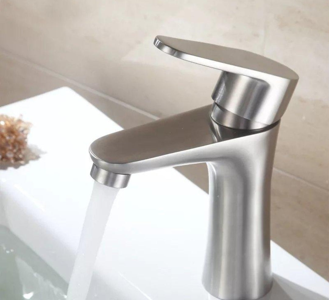 Inox slavina za lavabo ili umivaonik inox slavina