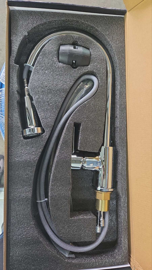 Slavina na izvlacenje sa flex lulom za sudoperu